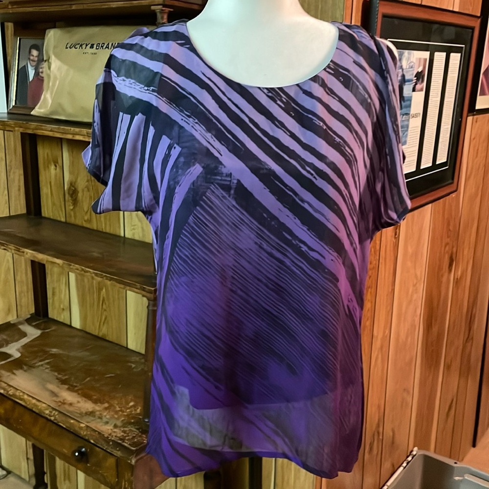 Two layered short sleeve top